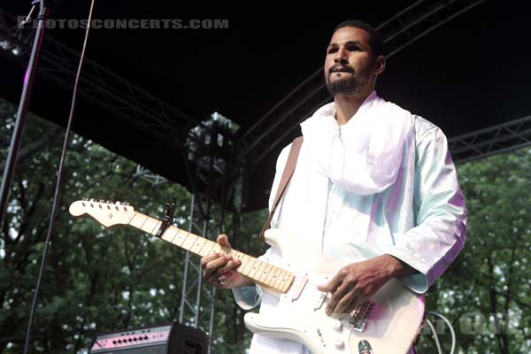 MDOU MOCTAR - 2019-06-09 - PARIS - Parc de la Villette - Scene Prairie du Cercle Nord - 